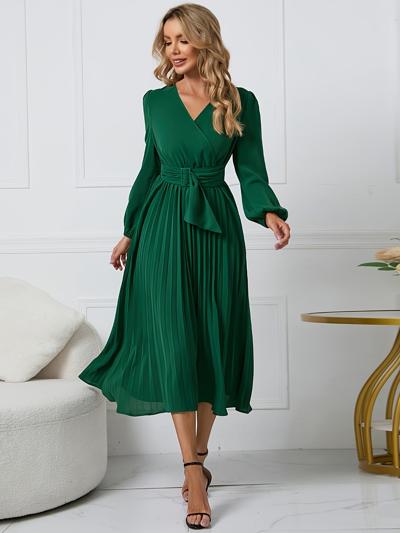 Elegant Long Sleeve V-Neck Pleated Dress