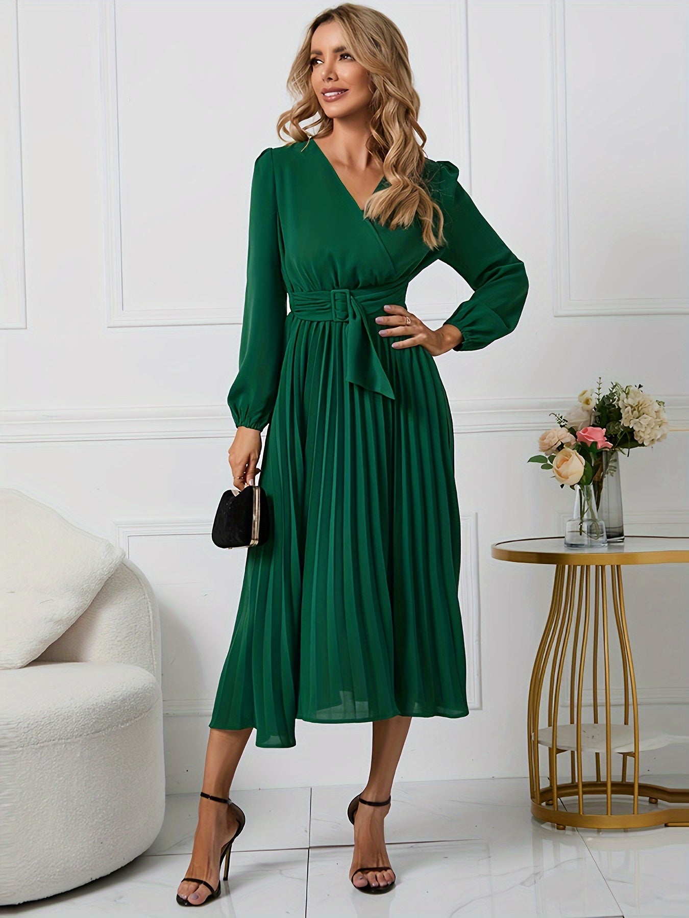 Elegant Long Sleeve V-Neck Pleated Dress